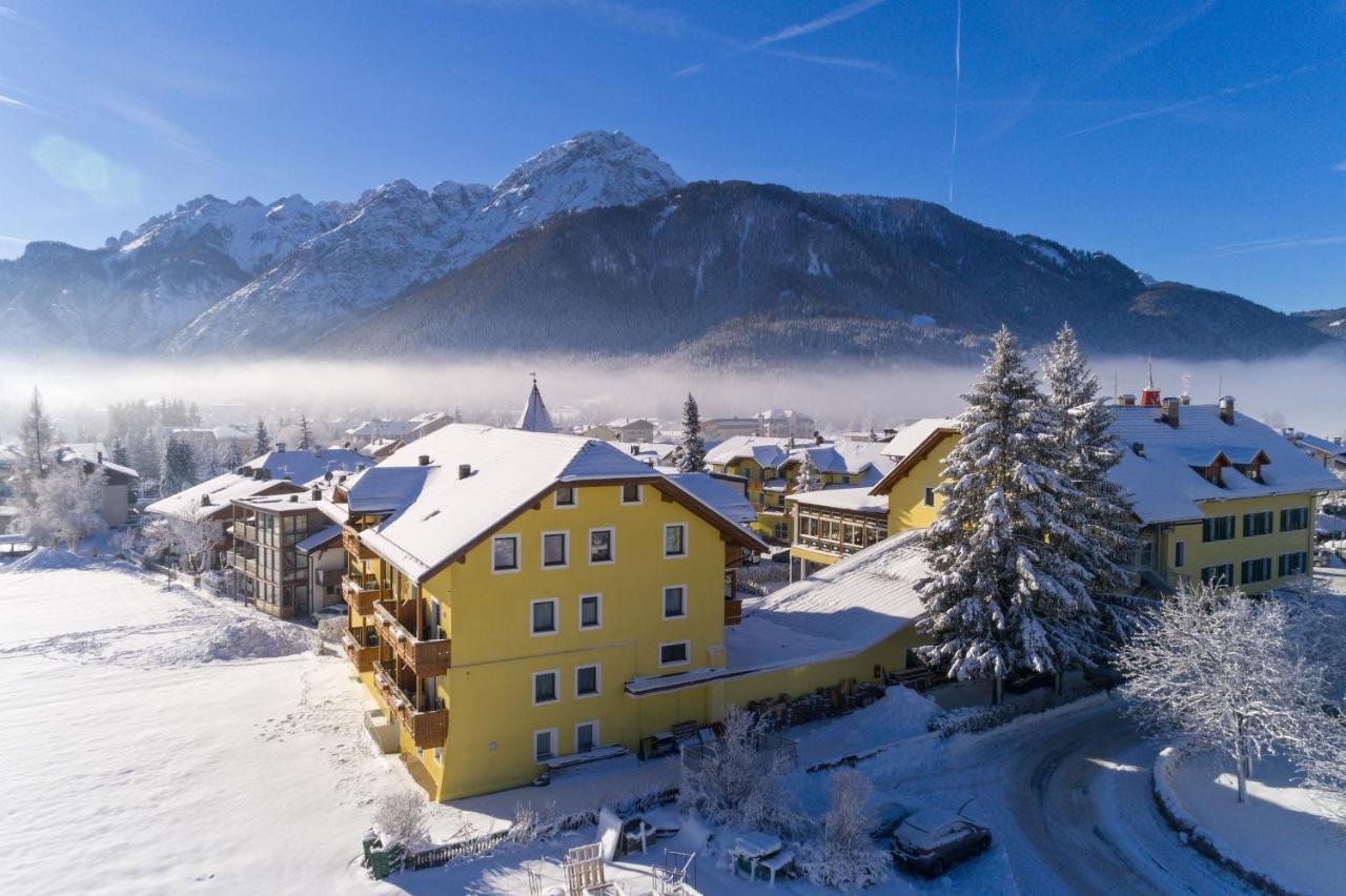Hotel Cristallo Dobbiaco Esterno foto